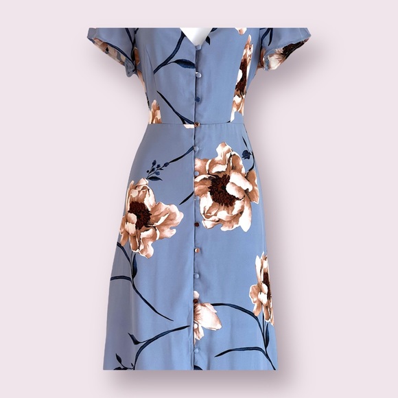 Trixxi Clothing Company Blue Floral Maxi Swing Dress - Picture 2 of 11